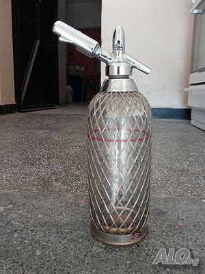 Продавам ретро сифон за газирана вода