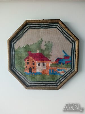 Продавам антикварен и красив гоблен в рамка.