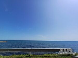 Топ първа линия, панорама море, паркоместа.