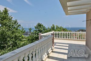 Отличен апартамент с красива гледка към морето, Централен плаж Двустаен апартамент 70.52 кв.м Тухла 4 етаж | Апартаменти | Лозенец