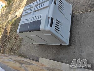 Продавам клетка 100х80х70 в см.