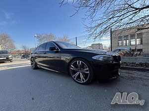 Автомобил с Шофьор под Наем