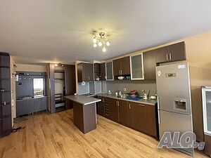 Огромен двустаен апартамент в ж.к. Студентски град -90кв. метра- до магазин Фантастико