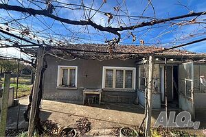Къща в село Първомайци