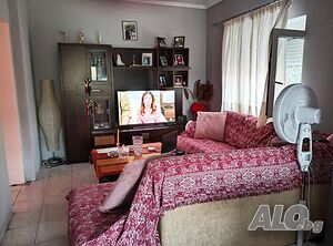 Продава се къща, само на 15 минути от морето и Паралия Офринио