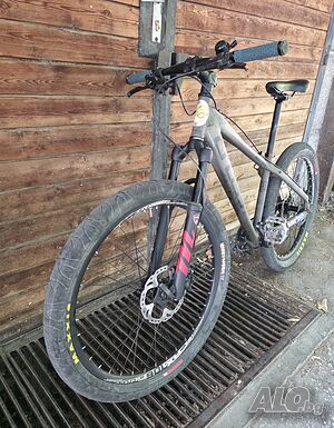 Продавам Cross custom build