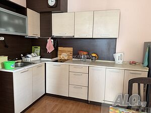 Просторен двустаен апартамент в Равда