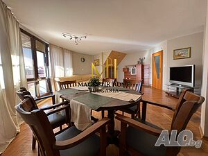 Магнетичен тристаен апартамент до х-л България в супер центъра на Бургас