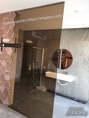 Стъклен параван до тавана с кафяво закалено обемно стъкло