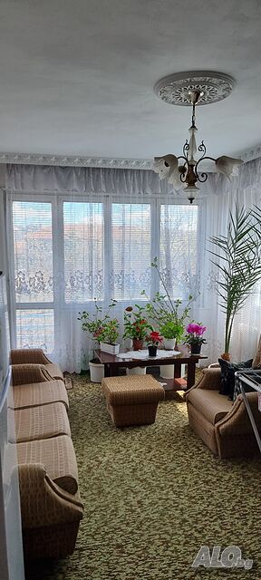 1997 - Продава се Двустаен разширен апартамент кв. Бели Лом.