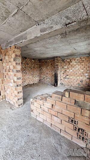 275-Продава се етаж от къща в квартал ”Оборище”