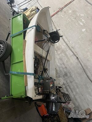 Продавам комплект лодка с колесар и двигател Selva 4 к.с.