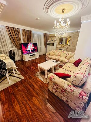 Sweet Home 2 - 250 кв.м. със собствена сауна и камина
