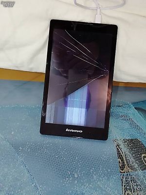 Продавам таблет lenovo tab2 a8 50lc на части