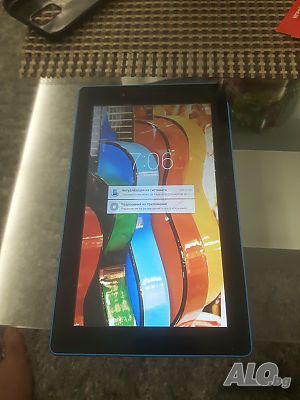 Продавам таблет Lenovo TB3 710F на части