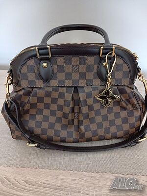 Продавам оригинална чанта Louis Vuitton