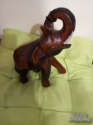 Дървени фигурки