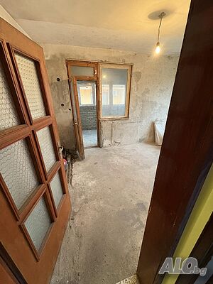 Тристаен до ”Краснодар”