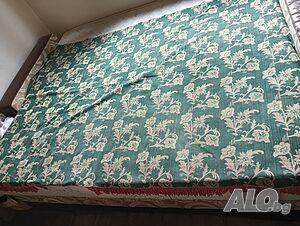 Продавам сгъваем диван с матрак 22см.