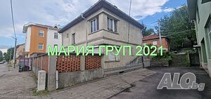 !!! ТОП ОФЕРТА!!! Продавам Двуетажна Къща с Два Гаража в гр. Хасково кв. ”Училищни”!!!