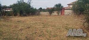 Продавам парцел в регулация