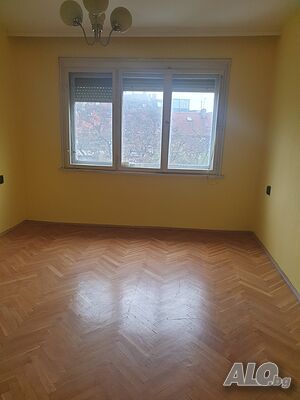 продава 4-стаен сцгч