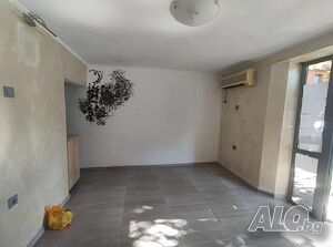 Даваме под наем търговско помещение в кв. Каменица 1