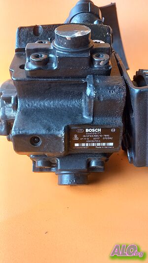 Audi VW 2.7 3.0 TDI ГНП дизелова помпа Bosch 0445010171 059130755S