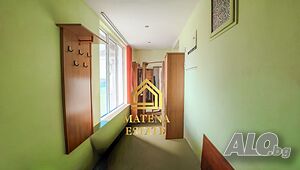 Къща за продажба в кв. Обеля, София
