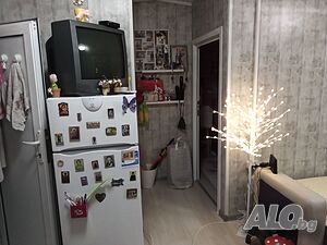 Обзаведена къща в парцел 1500кв.м в с. Ливада!