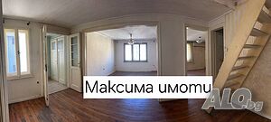 ПЕТ ОТДЕЛНИ СТАИ! Многостаен апартамент в супер център до плащад ’’Тройката’’!