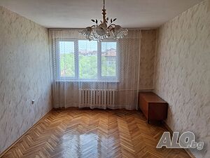 Голям двустаен необзаведен апартамент на ул. Опълченска