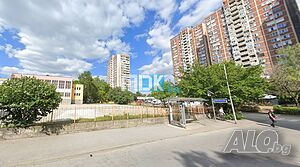 Едностаен обзаведен Т-маркет