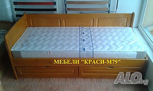 Легло с чекмеджета и 2 табли-Масив в цвят.