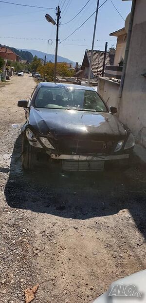 Mercedes E220 om651 на части