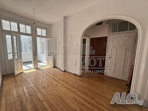 Многостаен апартамент 122 кв.м Тухла 1960 г. 2 етаж Непоследен Многостаен апартамент 122 кв.м Тухла 1960 г. 2 етаж Непоследен | Апартаменти | Център Бургас