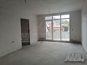 Тристаен апартамент - 5 етаж - действащ асансьор