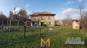 Къща за продажба в село Ловнидол