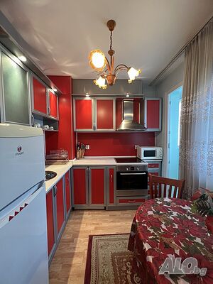Гарсониера, център, ет.4, обзаведена, газифицирана, ОТЛИЧНА!