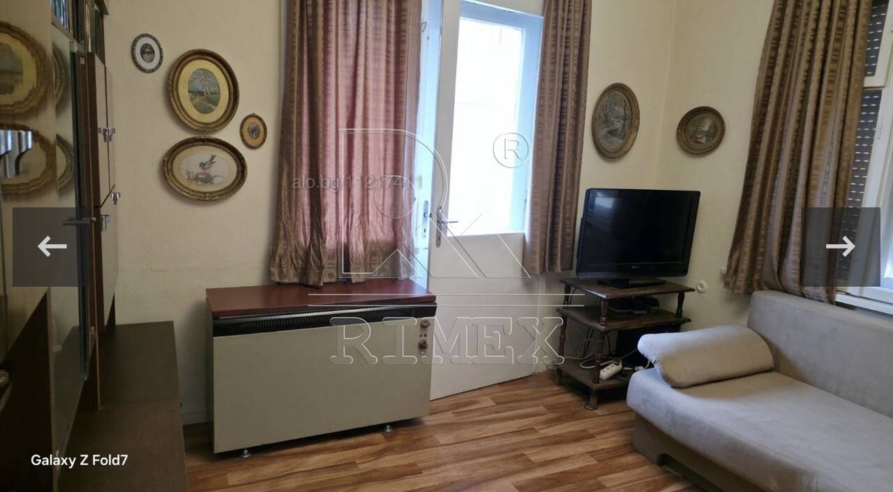 Продавам двустаен апартамент в Каменица