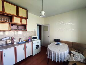 Продава се двустаен апартамент в гр. Добрич, Болница