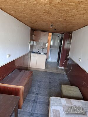 Таванска стая в Широк Център