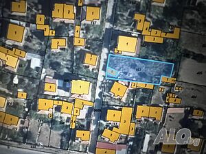 Къща с парцел близо до главен път гр. Сопот