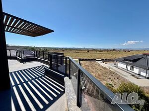 Yamacha Park Residence