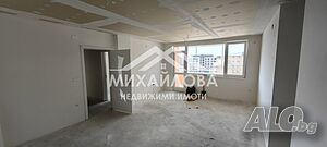 Продава тристаен ново строителство в кв. Самара 3