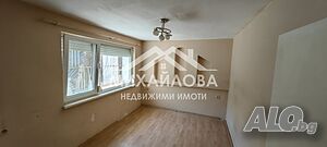 Продава етаж от къща с двор в кв. Казански-Изток до Кауфланд 1