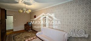 Продава четиристаен апартамент в кв. Самара 1