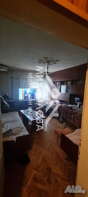 Четиристаен апартамент до Кучешката градина