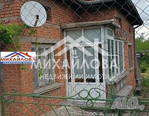 Продава къща в гр. Гълъбово