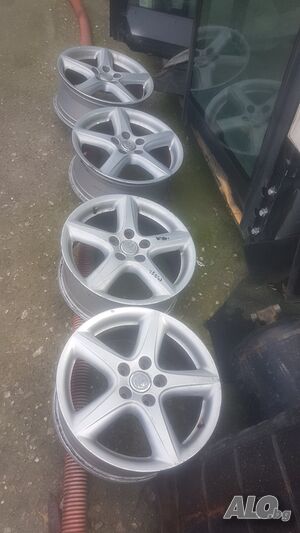 Оригинални джанти за тойота R17 5x114,3 et45, 7j